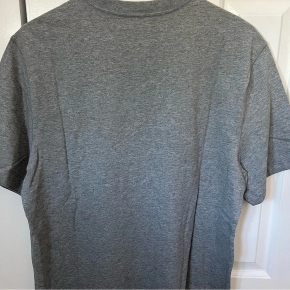NWT Banana Republic Men’s Authentic SUPIMA® T-Shirt, Medium Heather Gray, M Tall - Picture 5 of 5